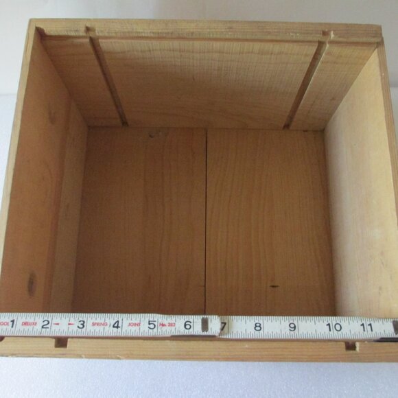 SYMMETRY WOODEN WINE CRATE - Picture 8 of 8